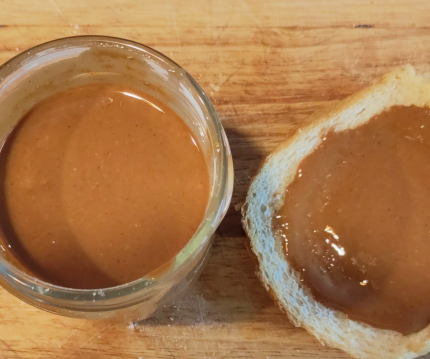 Crema di frutta secca e funghi